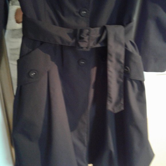 Tranche coat Designer Samuel Dong size M ,qualety material not worn new. - Picture 3 of 11